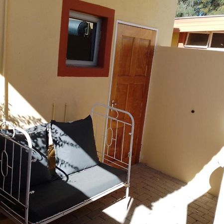 Larochelle Guesthouse Китмансхуп Номер фото