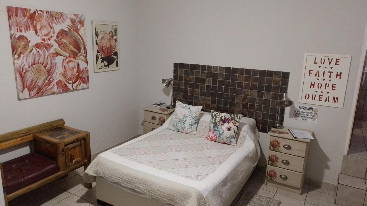 Larochelle Guesthouse Китмансхуп Номер фото