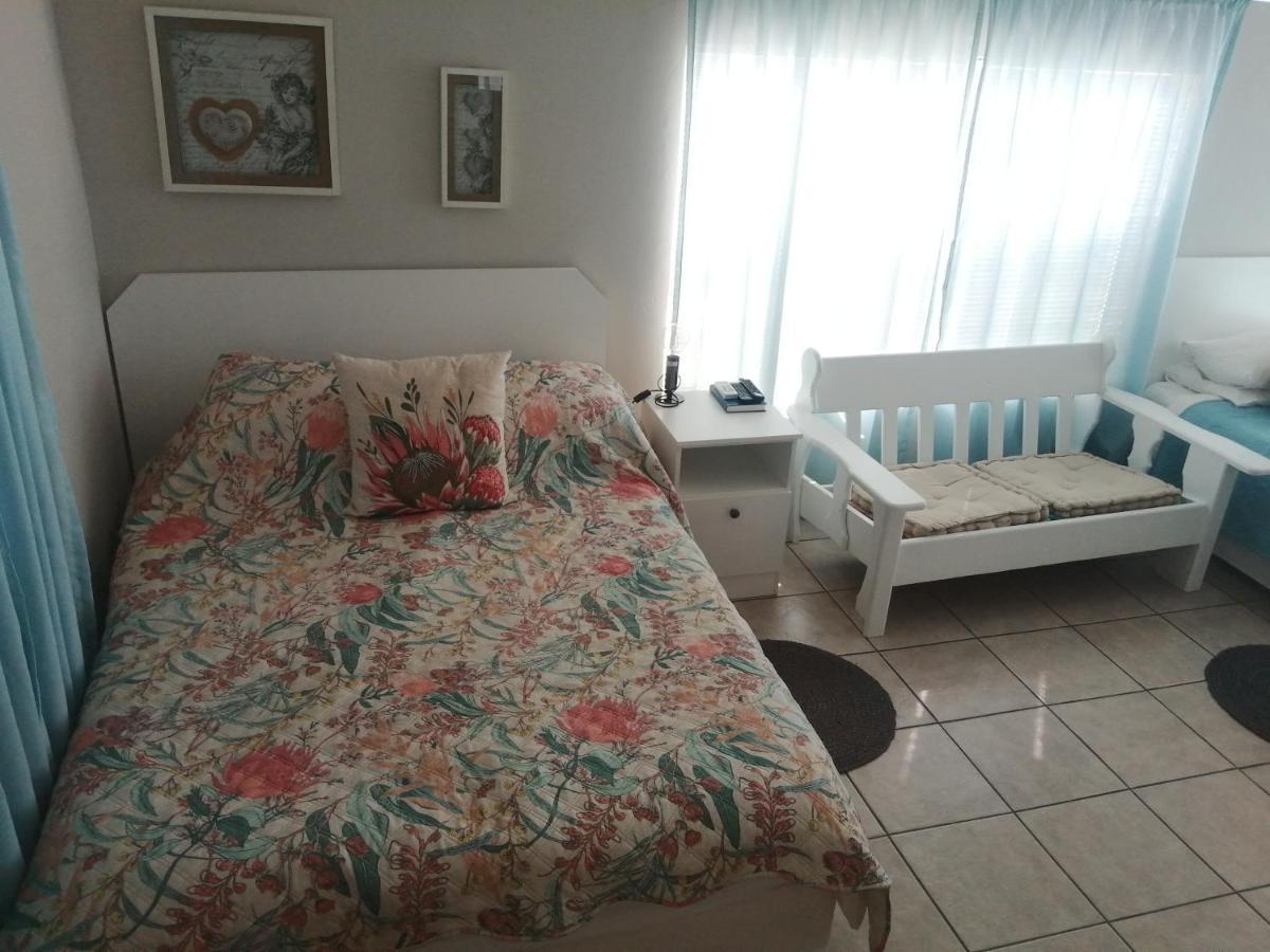 Larochelle Guesthouse Китмансхуп Номер фото