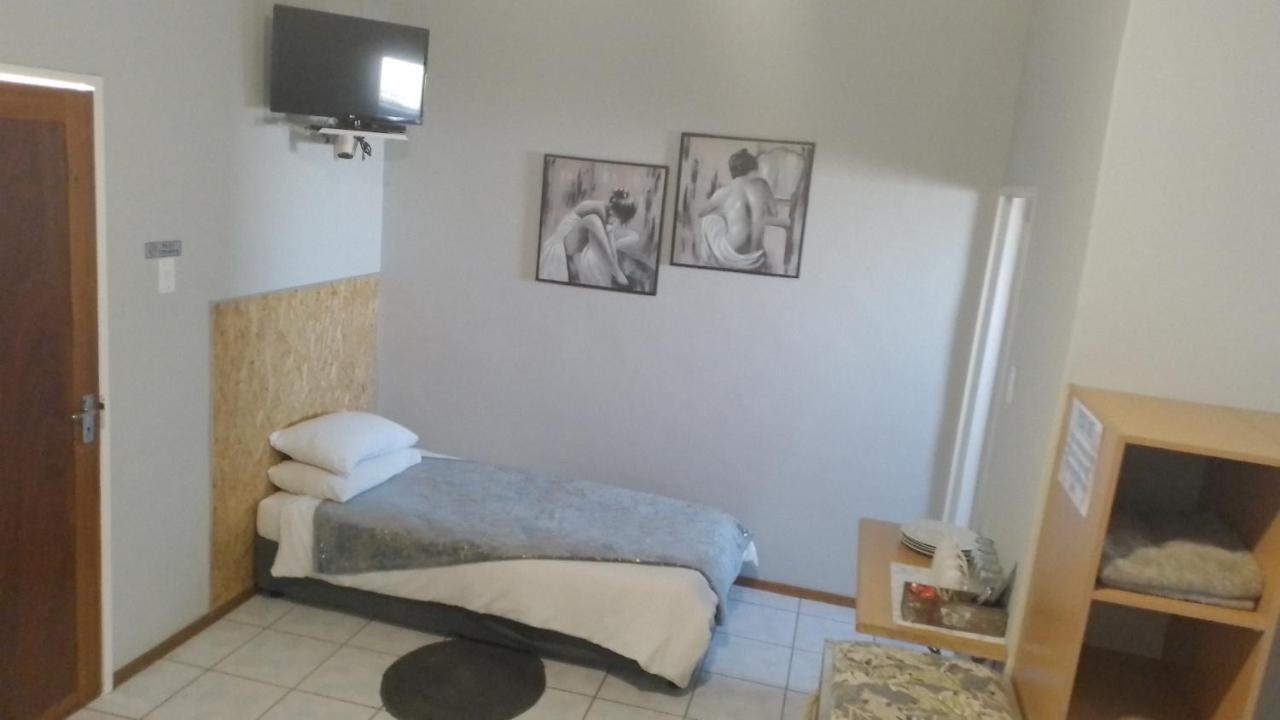 Larochelle Guesthouse Китмансхуп Номер фото