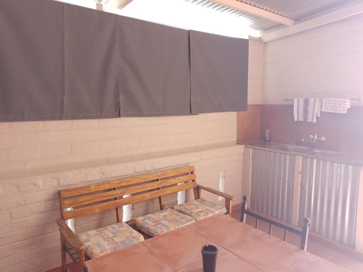 Larochelle Guesthouse Китмансхуп Экстерьер фото