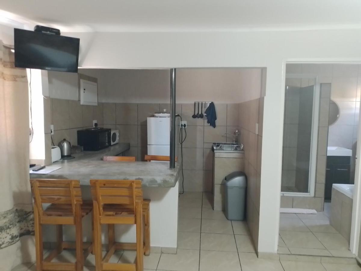 Larochelle Guesthouse Китмансхуп Экстерьер фото