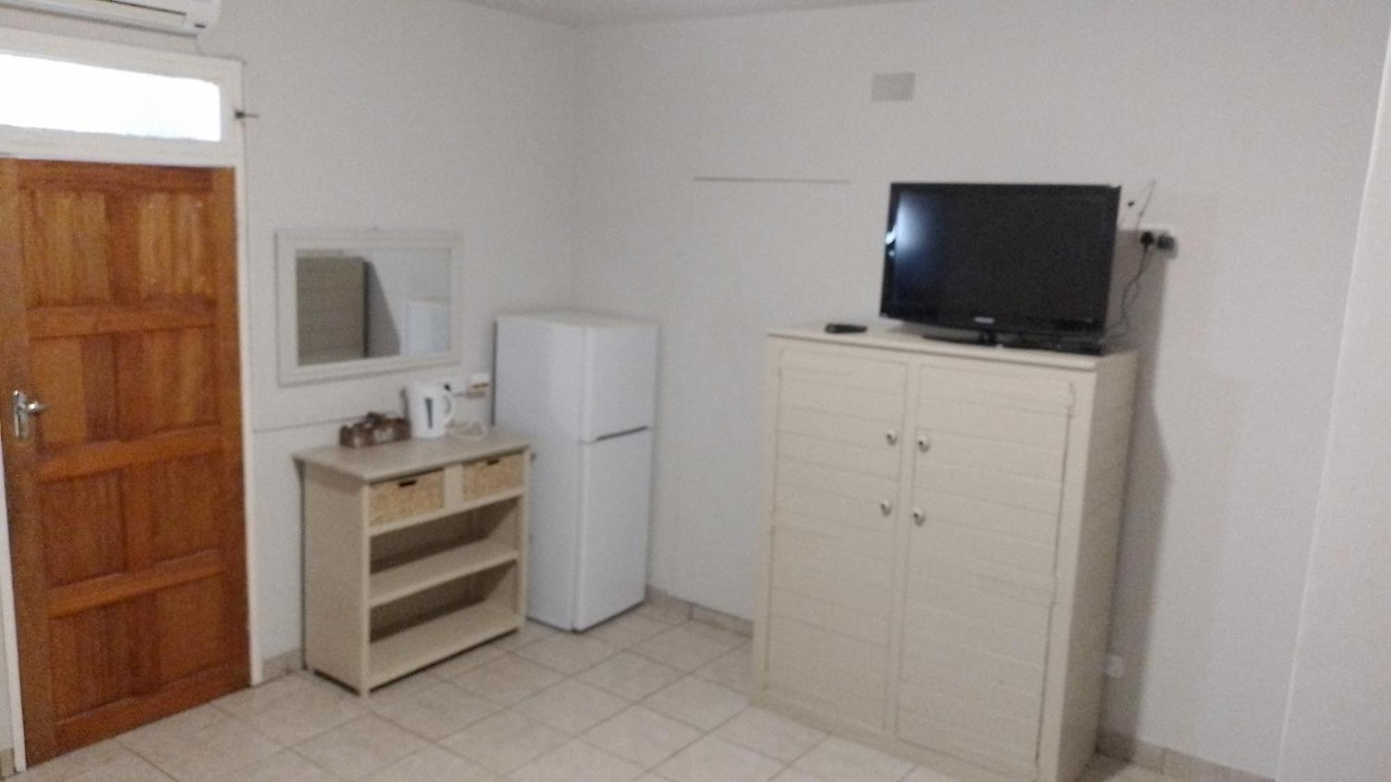 Larochelle Guesthouse Китмансхуп Номер фото